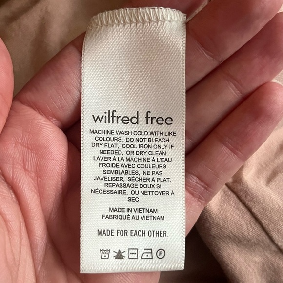 🔥4/$20 Wilfred Free Tank Top - Picture 7 of 8